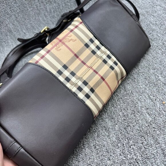 Burberry Leather Hand Bag 475-073125 - Picture 5 of 14